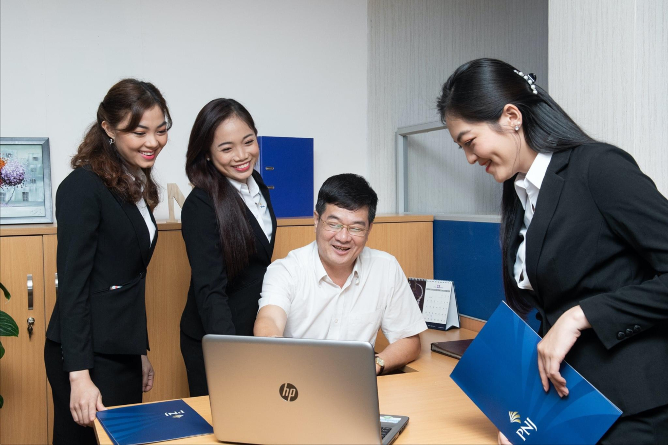 Chi phí dịch vụ chụp ảnh profile doanh nghiệp - 1