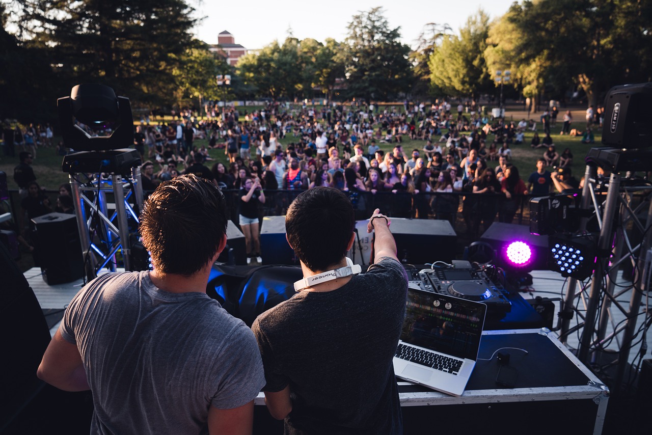 Các sự kiện phù hợp để thuê dj nước ngoài - 1